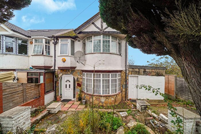 3 Bedroom Semi Detached House For Sale In Fairfields Crescent, London, NW9