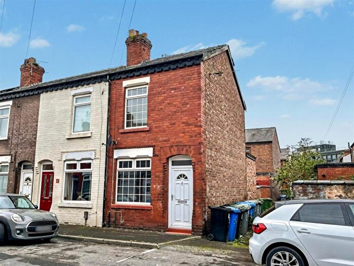 2 Bedroom End Of Terrace House To Rent In Dalton Street, Sale, M33