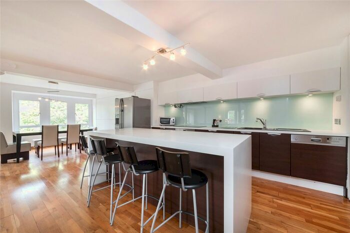 3 Bedroom Flat To Rent In Olivers Wharf, Wapping High Street, London, E1W