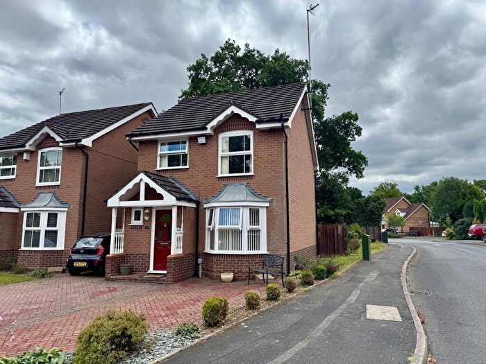 3 Bedroom Link Detached House For Sale In Kingsland Drive, Dorridge, Solihull, B93