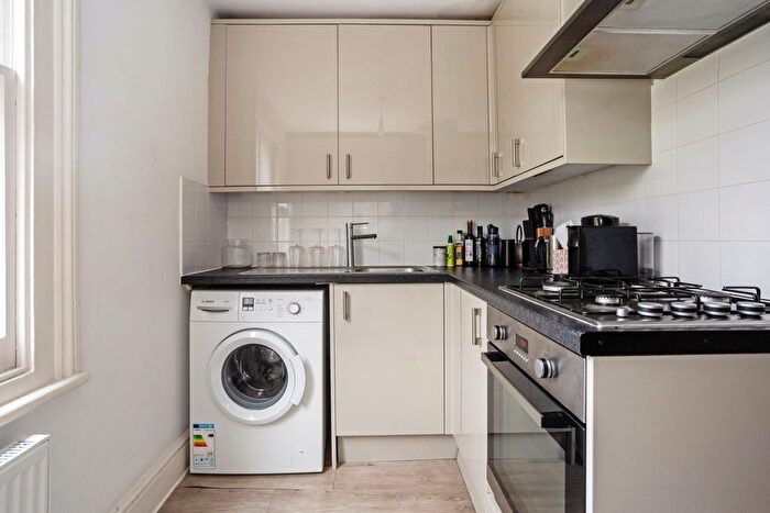 1 Bedroom Flat To Rent In Marylands Road, London, W9