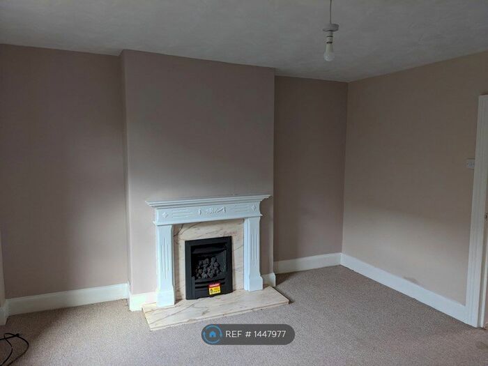 3 Bedroom Terraced House To Rent In Simpson Street, Ryton, NE40