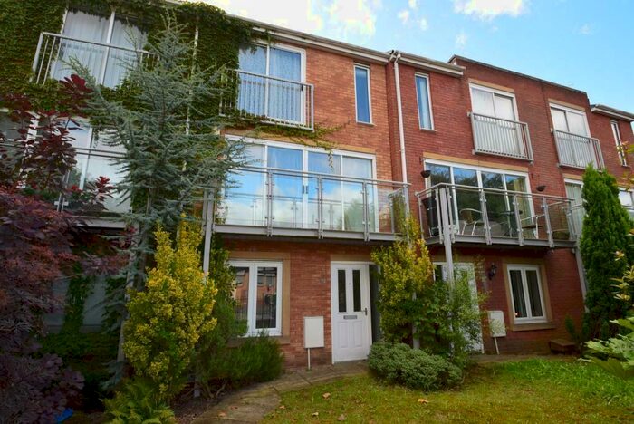 3 Bedroom Terraced House To Rent In Jackson Crescent, Hulme, Manchester, M15