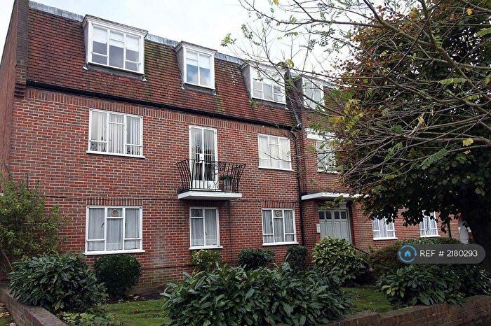 1 Bedroom Flat To Rent In Exeter Road, London, NW2