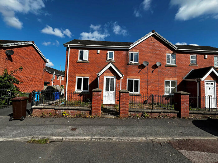 2 Bedroom Semi-Detached House To Rent In Carriage Drive, Manchester, Greater Manchester, M40