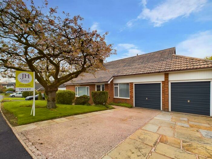 3 Bedroom House To Rent In Wilton Crescent, Alderley Edge, SK9