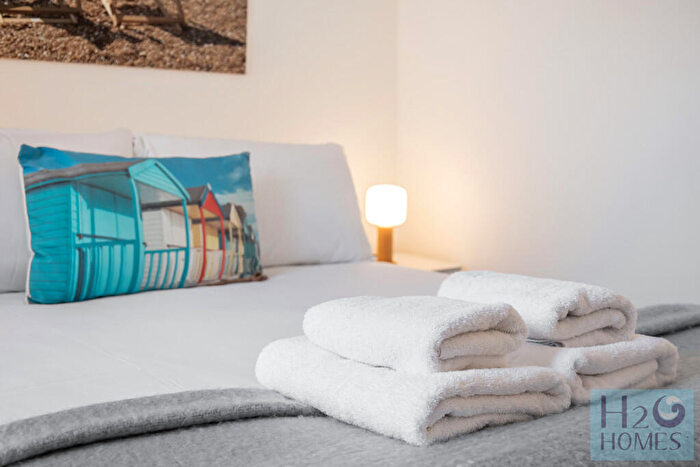 2 Bedroom Apartment To Rent In Neptune Court, BN2