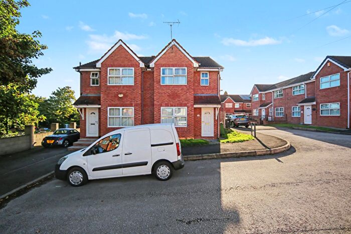 3 Bedroom Semi-Detached House For Sale In Grange Road North, Runcorn, WA7