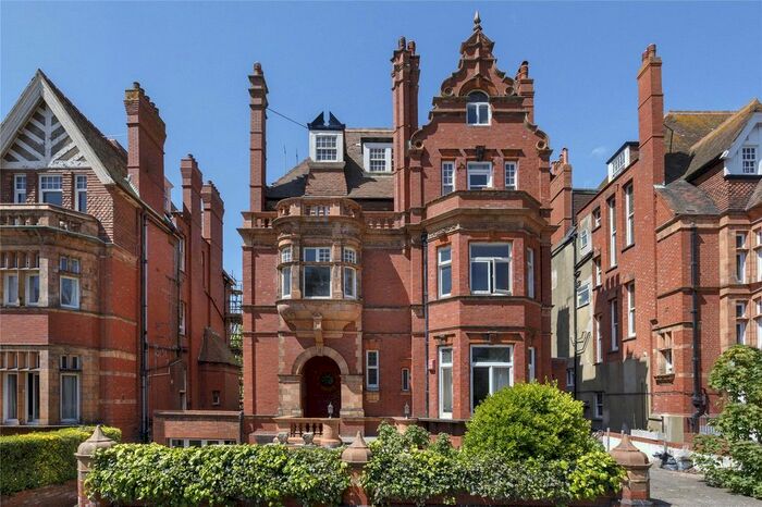 Studio To Rent In The Drive, Hove, East Sussex, BN3