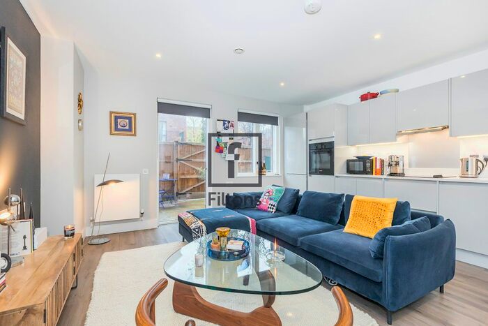 1 Bedroom Flat To Rent In Hermitage Road, London, N15