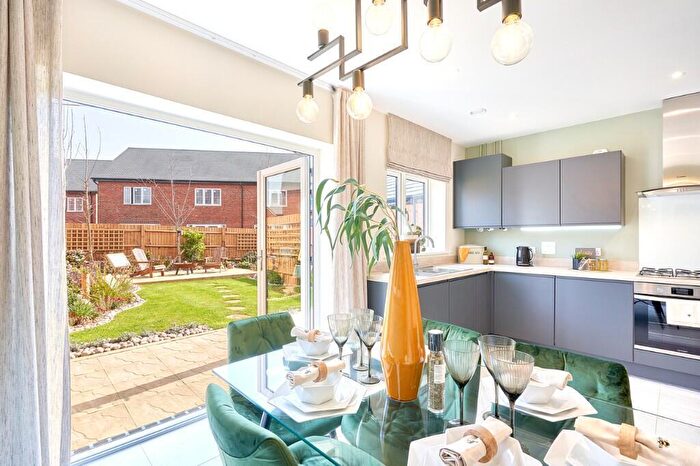 3 Bedroom End Of Terrace House For Sale In Du Maurier Lane, Tattenhoe Park, Milton Keynes, Buckinghamshire, MK4