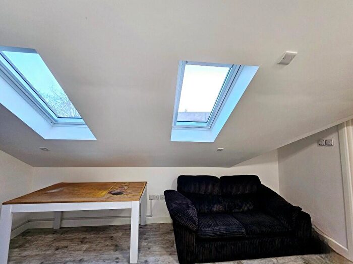 1 Bedroom Flat To Rent In Cleveley Close, London, SE7
