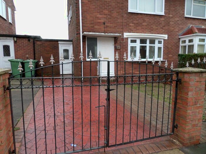 2 Bedroom Semi-Detached House To Rent In Southend Road, Springwell, Sunderland SR3