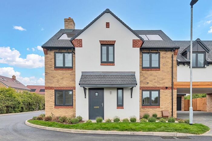 4 Bedroom Link Detached House For Sale In Fuller Way, Wootton, MK43