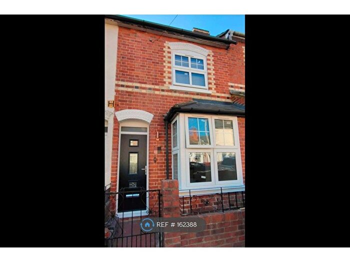 3 Bedroom Terraced House To Rent In Clarendon Road, Reading, RG6
