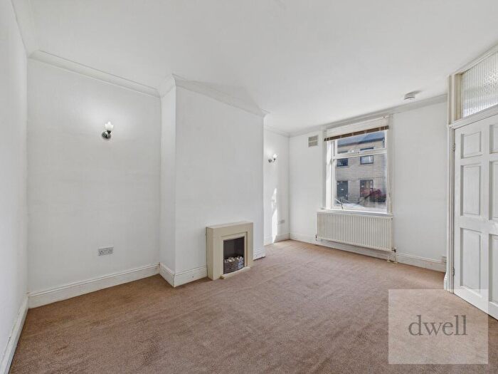 2 Bedroom Terraced House To Rent In South Street, Morley, LS27