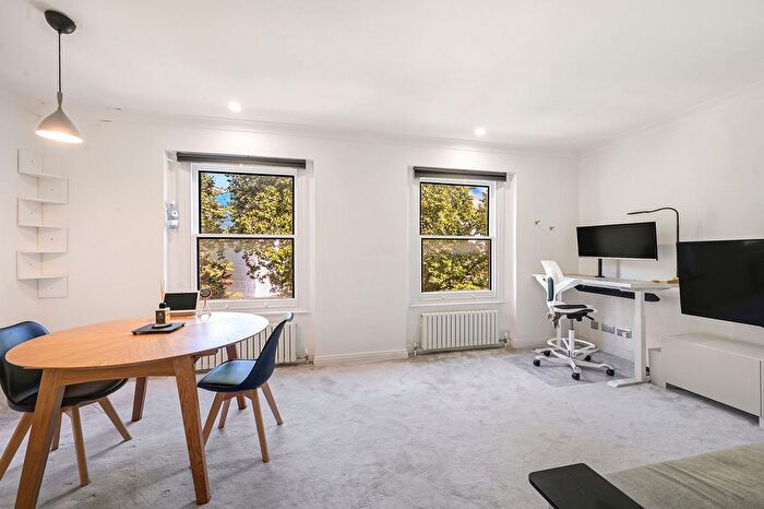 1 Bedroom Flat To Rent In Courtfield Road, South Kensington, SW7