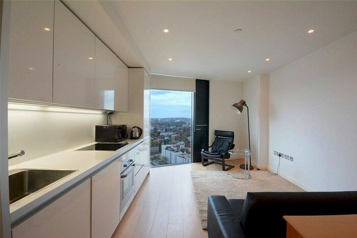 1 Bedroom Flat To Rent In Walworth Road, Elephant And Castle, London, SE1