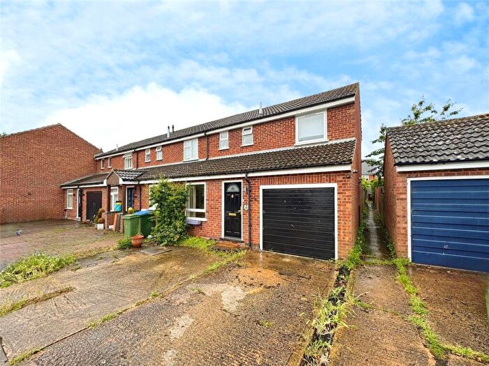 3 Bedroom Semi-Detached House For Sale In Stookslade, Wingrave, Aylesbury, HP22