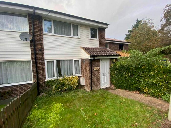3 Bedroom Terraced House To Rent In Swinburne Close, Royston, SG8