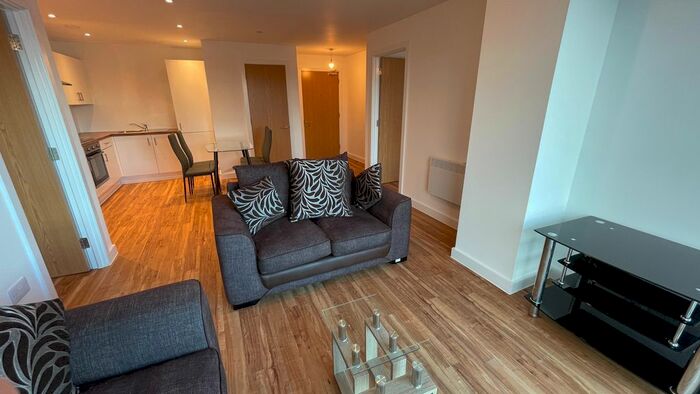 2 Bedroom Flat To Rent In Pomona Strand, Old Trafford, M16