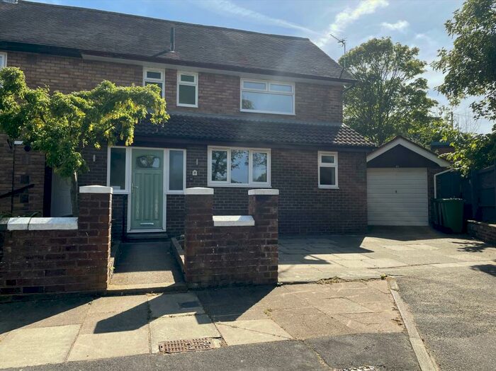 3 Bedroom Semi-Detached House To Rent In Bradshaws Lane, Sefton, Southport, PR8