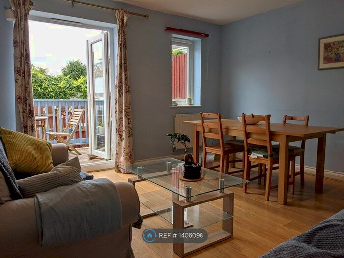 3 Bedroom Terraced House To Rent In Exeter, Exeter, EX1