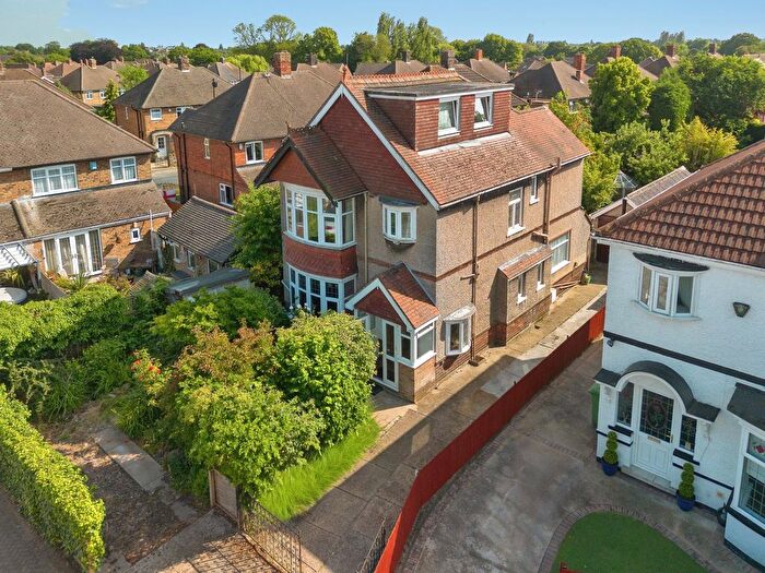 4 Bedroom Detached House For Sale In St. Hildas Avenue, Grimsby, Lincolnshire, DN34