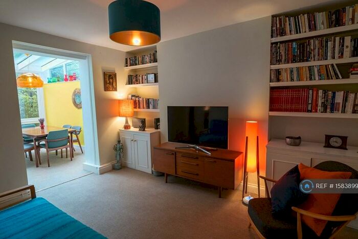 1 Bedroom Flat To Rent In Dalston, London, E8