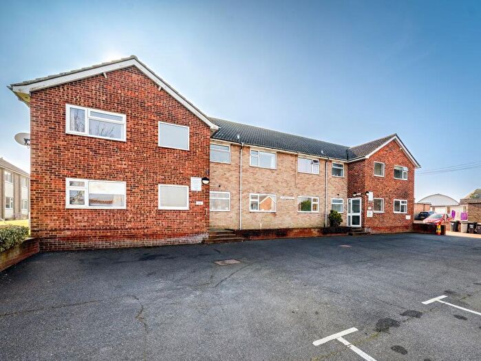 1 Bedroom Flat To Rent In Windsor Court, Windsor Way, Polegate, BN26