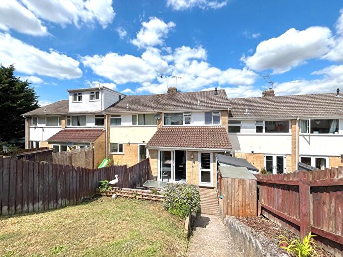 3 Bedroom Terraced House For Sale In Chestnut Close, Paulton, Bristol, BS39