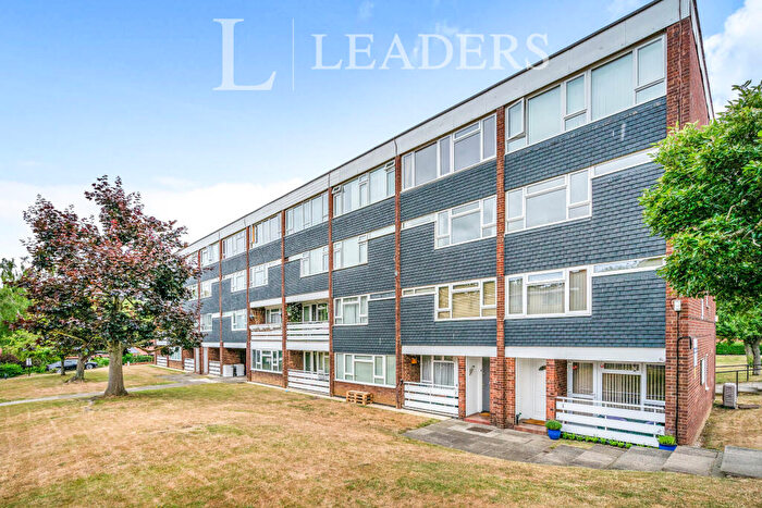 2 Bedroom Flat To Rent In Park Court, Harlow, CM20