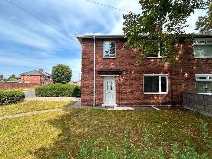 3 Bedroom Semi-Detached House For Sale In Malvern Avenue, Ellesmere Port, Cheshire, CH65