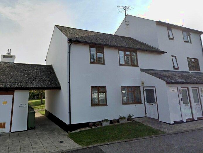 1 Bedroom Flat To Rent In Ocklynge Road, Eastbourne, BN21