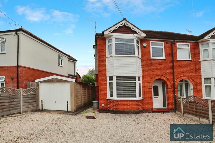 3 Bedroom Semi-Detached House To Rent In Poitiers Road, Coventry, CV3