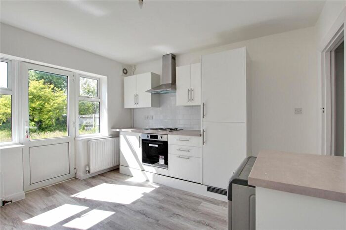 4 Bedroom Semi-Detached House To Rent In George V Avenue, Worthing, West Sussex, BN11