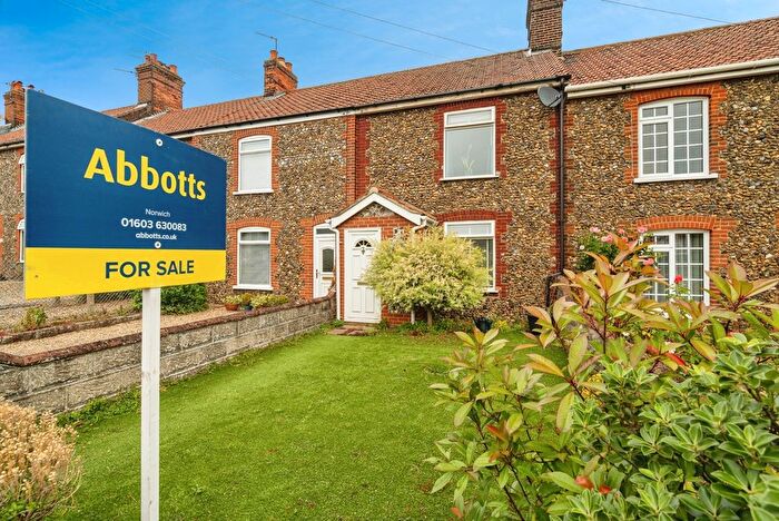 2 Bedroom Terraced House For Sale In Yarmouth Road, Norwich, Norfolk, NR7