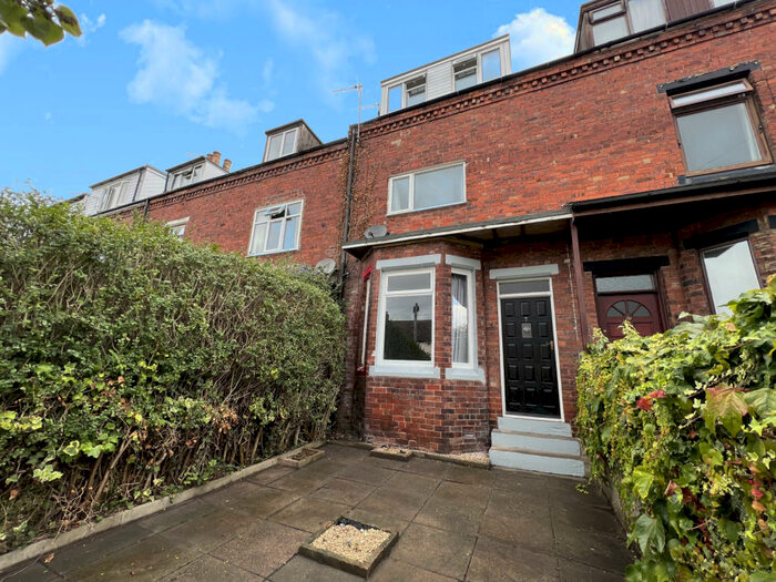 3 Bedroom Terraced House To Rent In Cyprus Terrace, Garforth, LS25