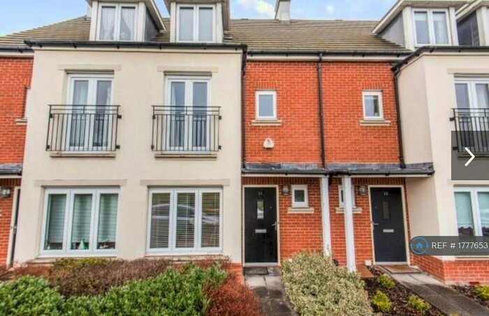 3 Bedroom Terraced House To Rent In Palace Way, Woking, GU22