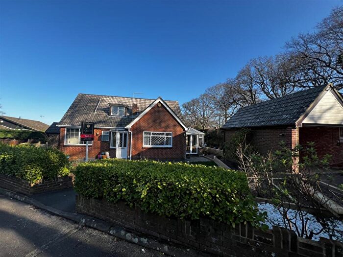 3 Bedroom Bungalow To Rent In Deepdene Lane, Bournemouth, BH11