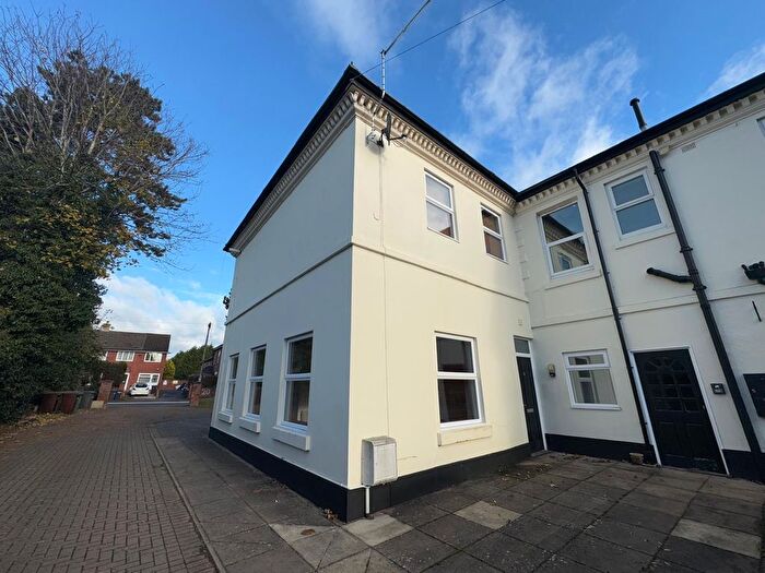 2 Bedroom Flat To Rent In Comberton Road, Kidderminster, DY10