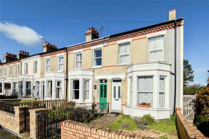 3 Bedroom End Of Terrace House To Rent In Oxford Road, Cambridge, CB4