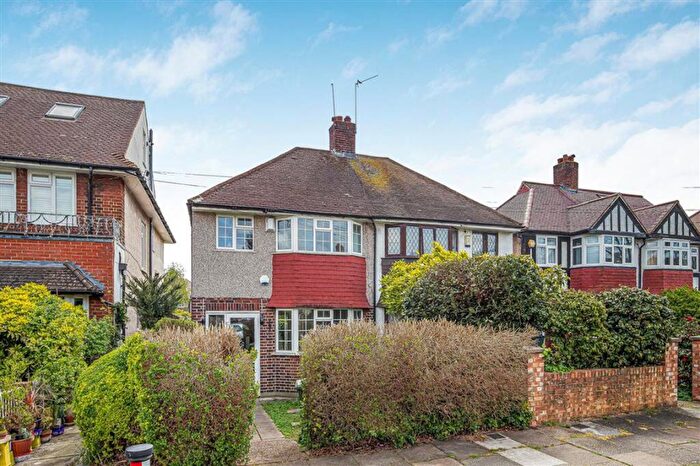 3 Bedroom House To Rent In Jevington Way, Lee, SE12