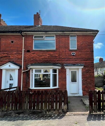 3 Bedroom End Of Terrace House To Rent In Lockton Grove, Hull, HU5