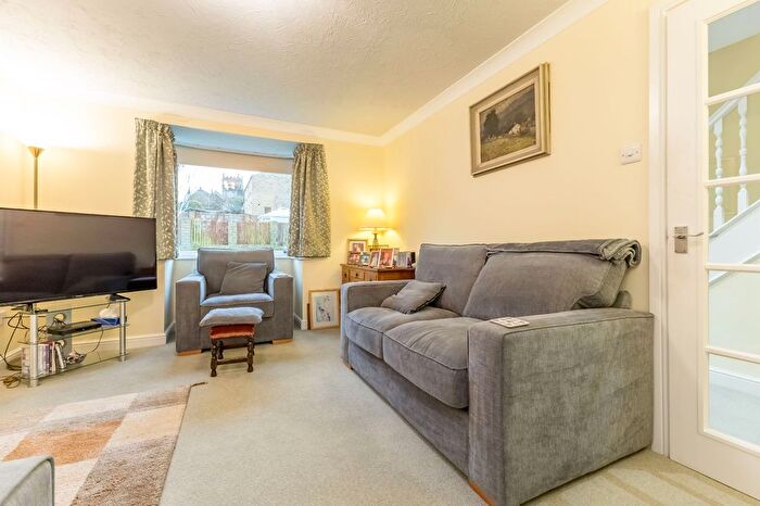 3 Bedroom Detached House For Sale In Blacksmiths Fold, Almondbury, Huddersfield, HD5