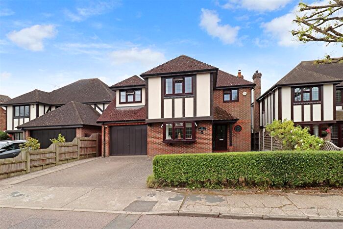 4 Bedroom Detached House For Sale In Thistley Green Road, Braintree, CM7