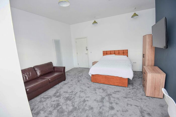 7 Bedroom Terraced House To Rent In Taswell Road, Southsea, PO5