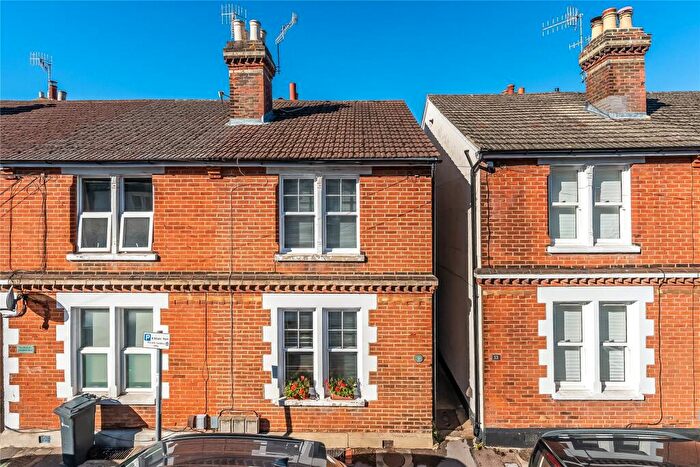 2 Bedroom Semi Detached House For Sale In Springfield Road, Guildford, Surrey, GU1