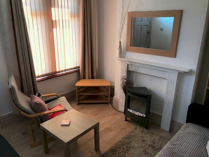 2 Bedroom Property To Rent In Slack Lane, DE22