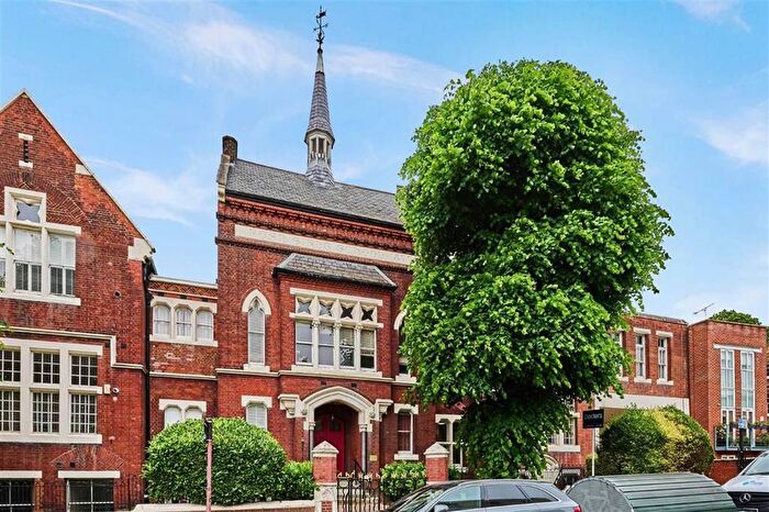 2 Bedroom Flat To Rent In Devonshire Drive, London, SE10